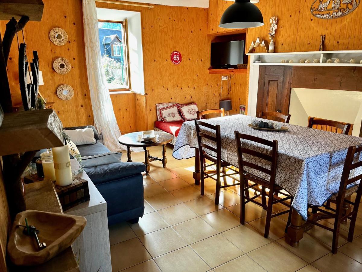 Maison De Village Montauban-de-Luchon Екстериор снимка