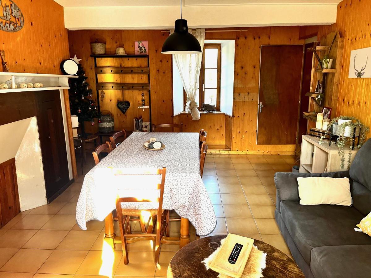 Maison De Village Montauban-de-Luchon Екстериор снимка